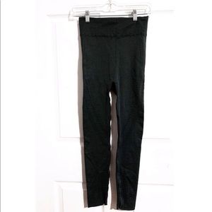 Fabletics Pants - Fabletics Warp Knit Leggings Fabletics Pants - Fabletics Warp Knit Leggings